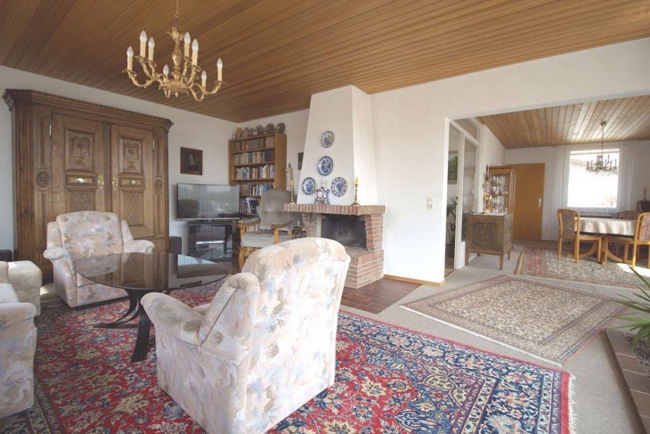 06. Wohnzimmer mit Blick zum Essbereich Einfamilienhaus Herrenberg
