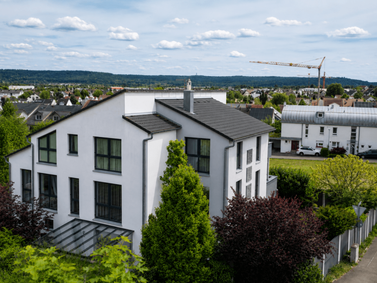 01. Außenansicht Gärtringen Einfamilienhaus Exklusives Einfamilienhaus mit Top-Anbindung nach Böblingen und Stuttgart