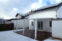 02. Hausansicht Hochwertiges Einfamilienhaus mit nachhaltiger Energieversorgung und gro�z�gigem Wohnkomfort