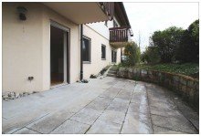 02 Sch�ne und lichtdurchflutete 3 Zimmer Wohnung mit Weitblick in Herrenberg - M�chberg