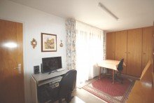 09. Eins der drei Zimmer OG Gepflegtes Einfamilienhaus mit Charakter in Herrenberg-Haslach