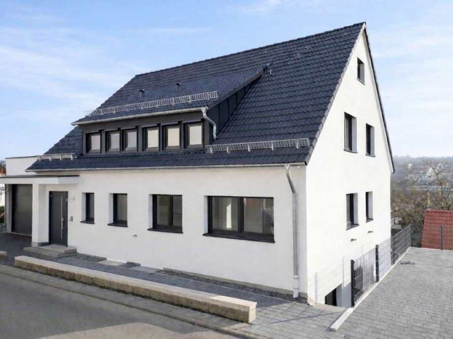 Hausansicht Maisonettewohnung Weissach